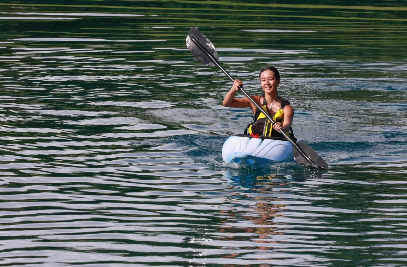 雅祺是激流背包艇教練，平常在台東活水湖練習。特約記者 郭運復攝