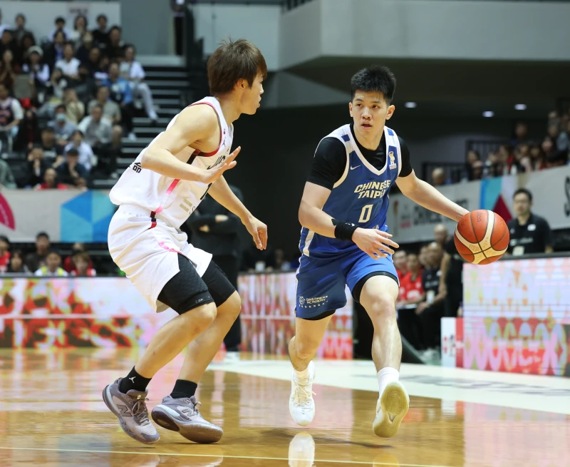 林庭謙兼打控球，外線恢復水準。李天助攝