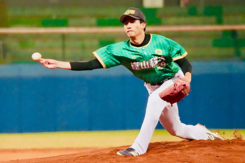 路多克·席富是教練對抗台鋼的武器。大專體總提供