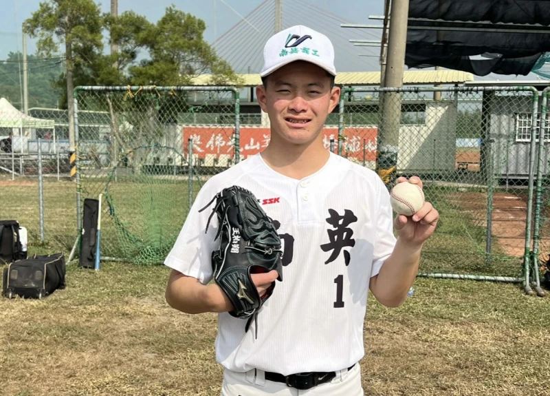 高一王柏翔79球省力完投。學生棒聯提供