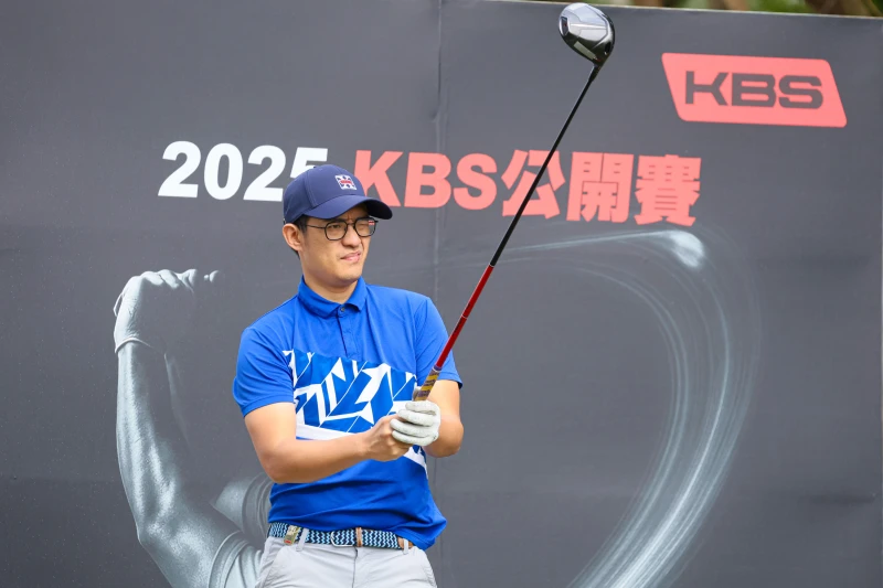 總統盃冠軍球王張嘉賀以76桿4暫為業餘身分成績最佳。KBS公開賽提供
