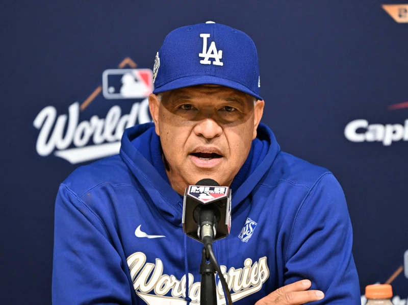 洛杉磯道奇總教練羅伯茲（Dave Roberts）非常關切注意三名日本球星參加經典賽。法新社