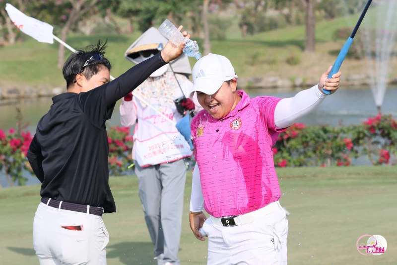 泰國選手帕查拉朱達P.K. Kongkraphan以三回合總桿206桿-10進入延長賽擊敗對手獲得冠軍。Tlpga／葉勇宏攝