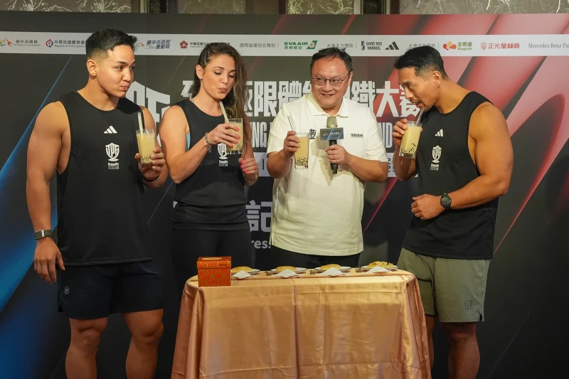 國外選手一同品嚐台中味。台中市運動局提供