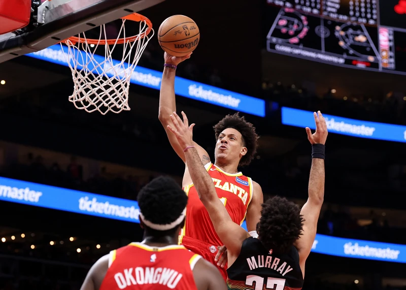 強森近4場比賽都拿下大三元數據。法新社