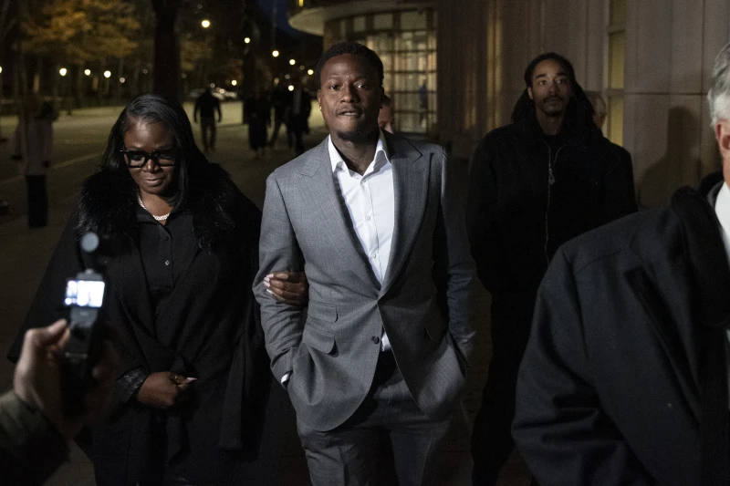 前NBA後衛羅齊爾(Terry Rozier )就因涉嫌兩起非法賭博案件被FBI逮捕。法新社