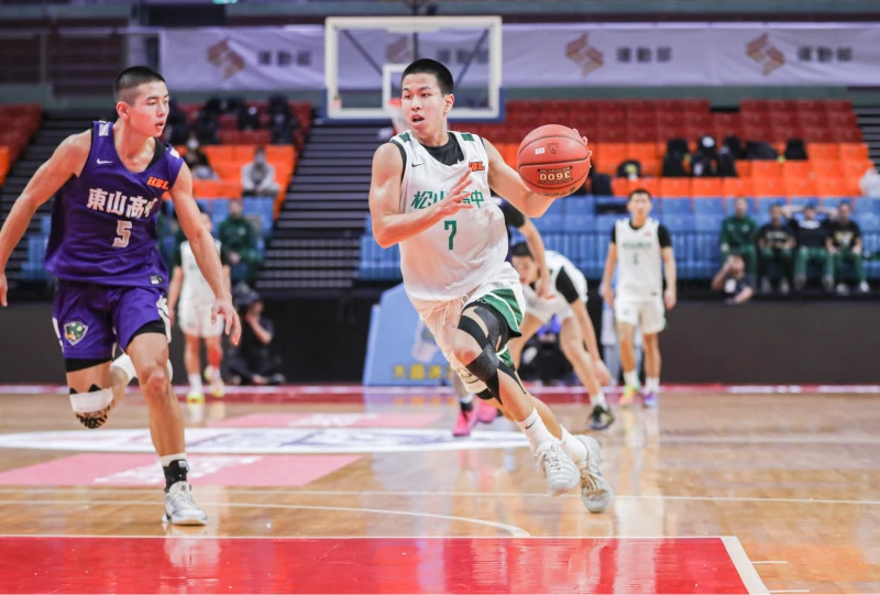 潘彥銘大三元松山單節210跨節260大逆襲。高中體總提供