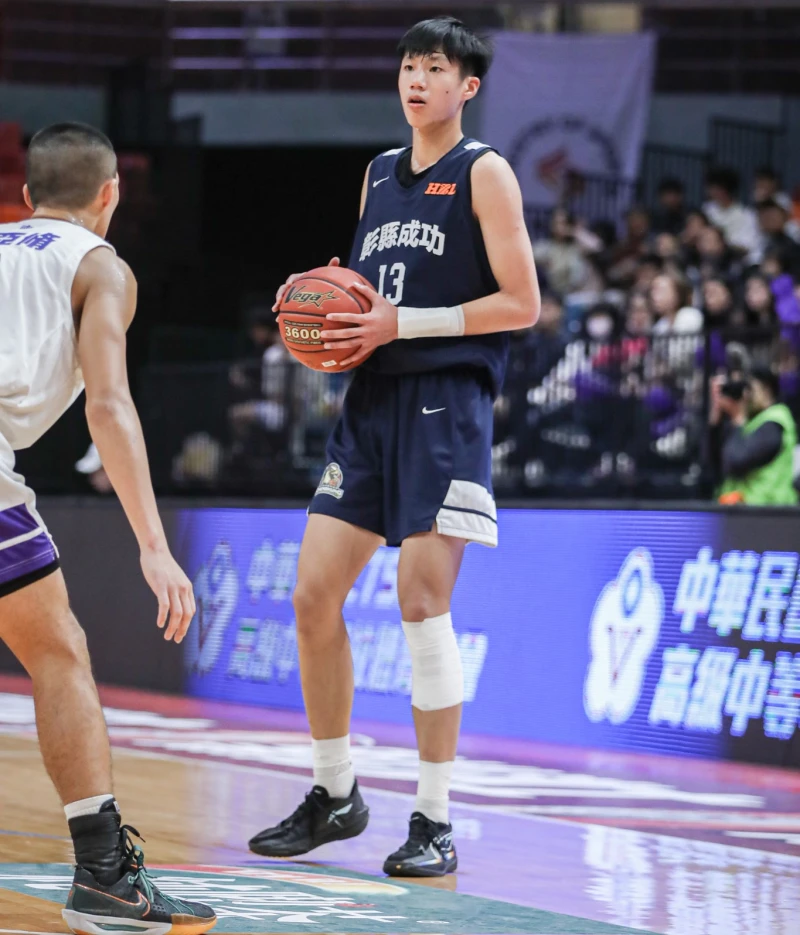 彰成功張承曄被冰一節後爆發。高中體總提供