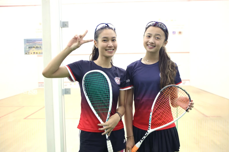 宛雅去年與壁球甜心王媛聯手代表國家出賽亞錦賽。徐宛雅提供