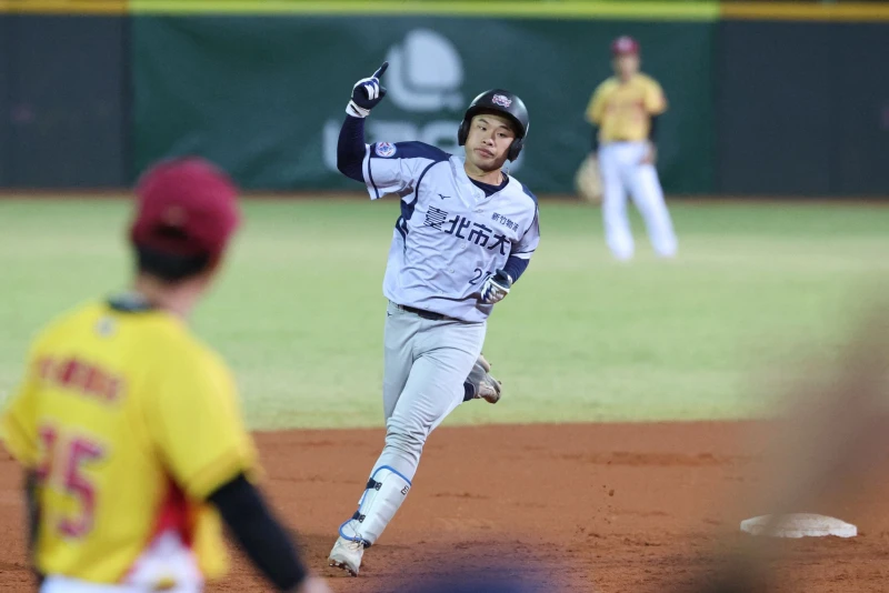 白井雄登轟出三分彈。大專體總提供