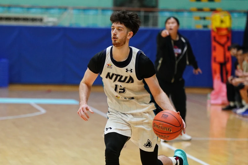 臺灣藝大飛尼克斯。大專體總提供