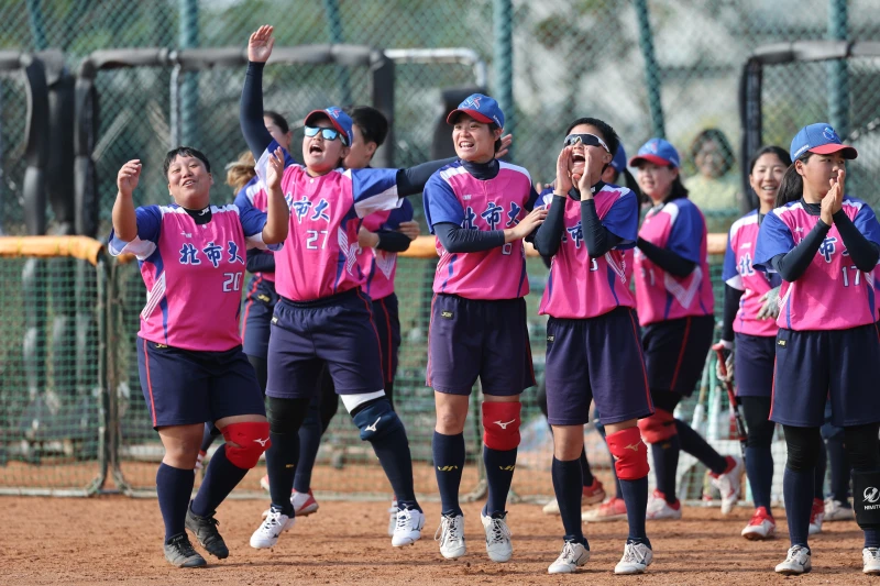 台北市大用4轟打下預賽第5勝。大專體總提供