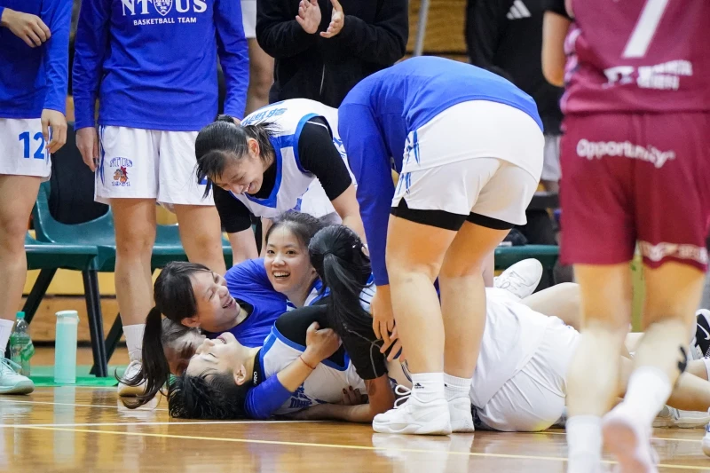 臺灣體大拚戰到最後一刻開心收下預賽首勝。大專體總提供