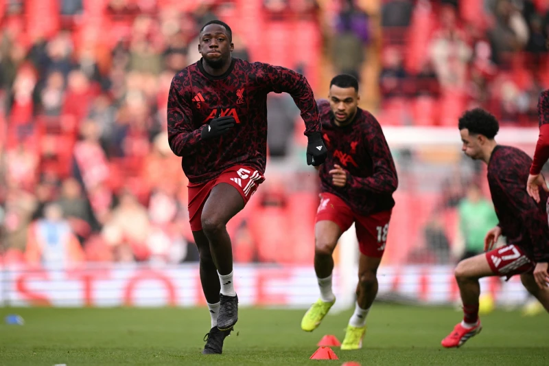 法籍中後衛科納特（Ibrahima Konate）在父親離世後，主動縮短喪假提前歸隊。法新社