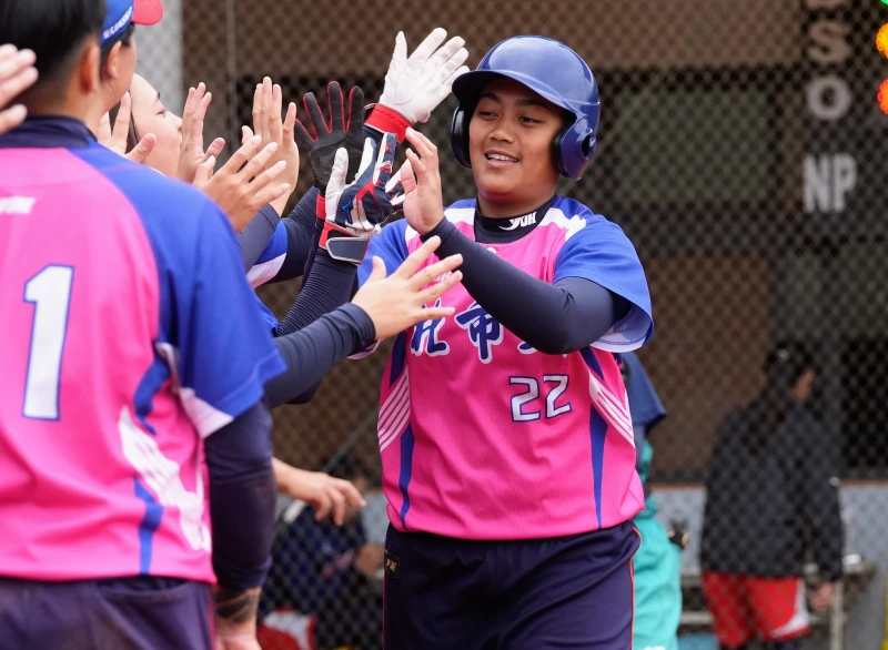 李心芸右單場雙響，替北市大搶下本階段首勝。大專體總提供