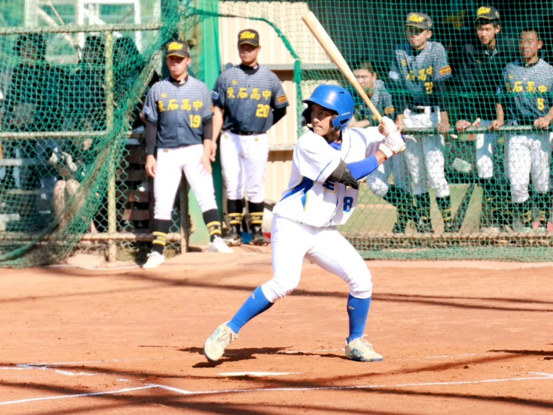 柯郁翰高中首轟助威。學生棒聯提供