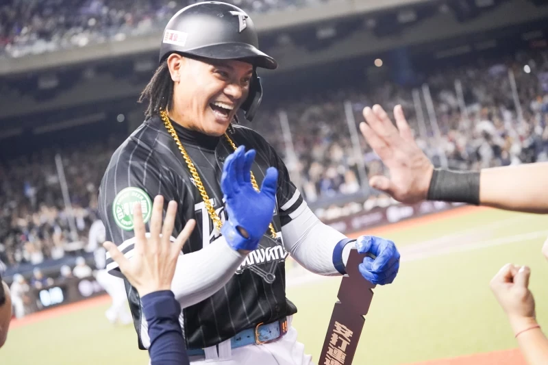 張育成資料照。富邦悍將提供