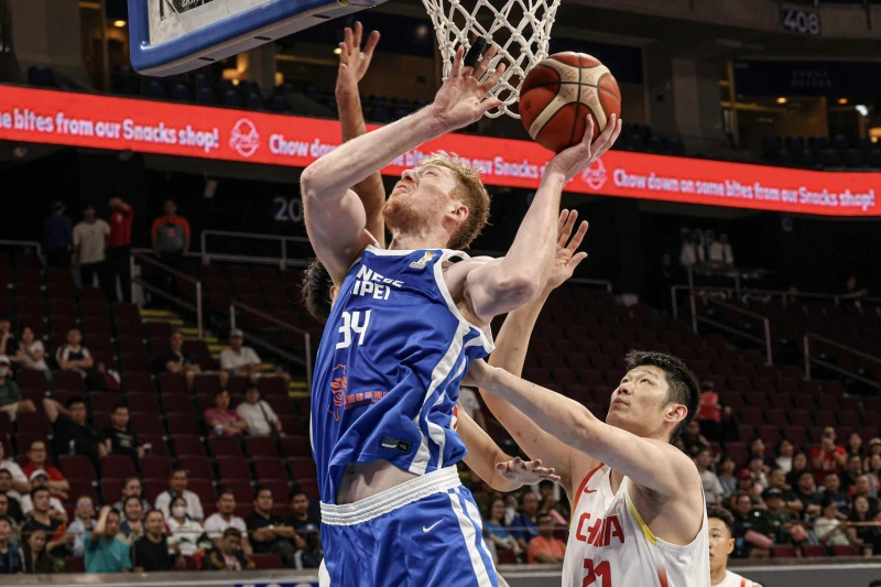 歸化球員高柏鎧則有19分、14籃板的雙十表現。中華籃協提供