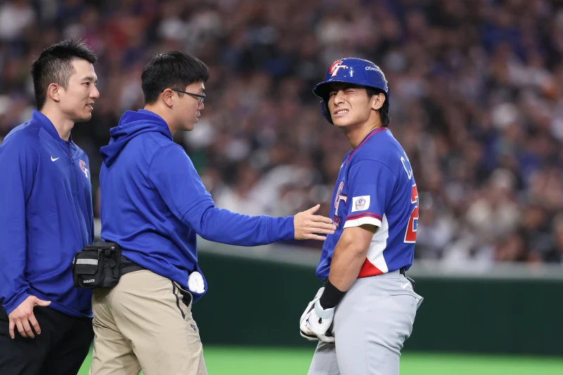 陳傑憲傷退。記者劉峻誠攝