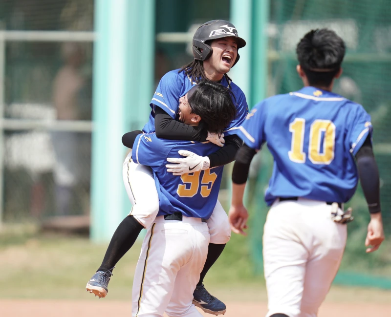陽明交大再見保送。大專體總提供