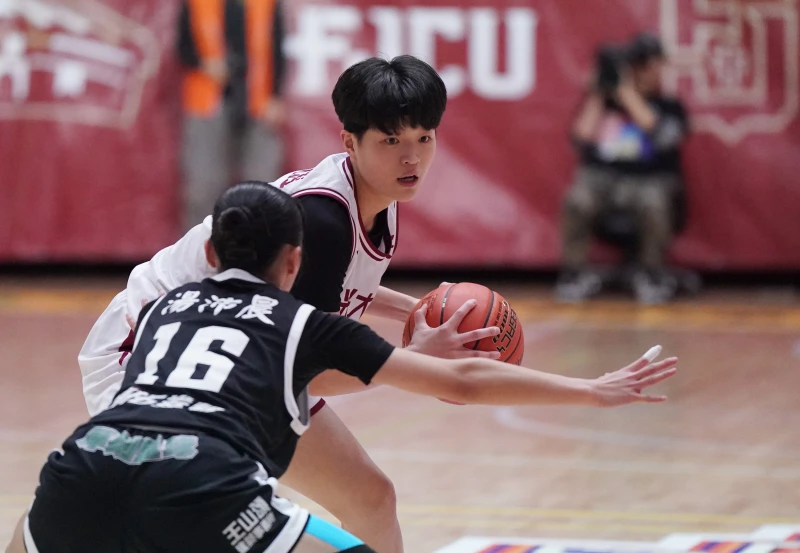 佛光連文鈴靠著6記外線攻下全場最高18分。大專體總提供