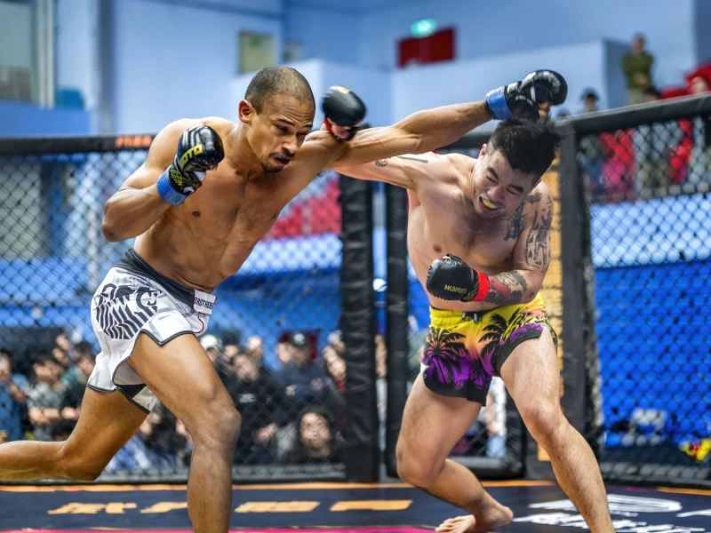 廖翔右 8 連勝遺憾中止。中華民國職業技擊聯合會提供