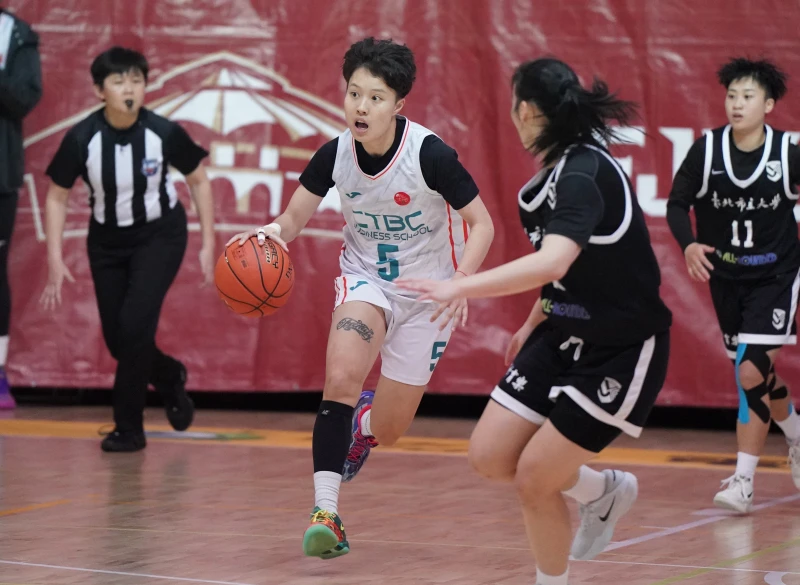 中信邱群琋11分。大專體總提供