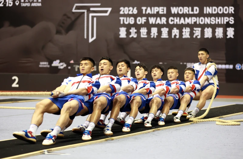 公開男600kg級大笨牛銀牌。大會提供