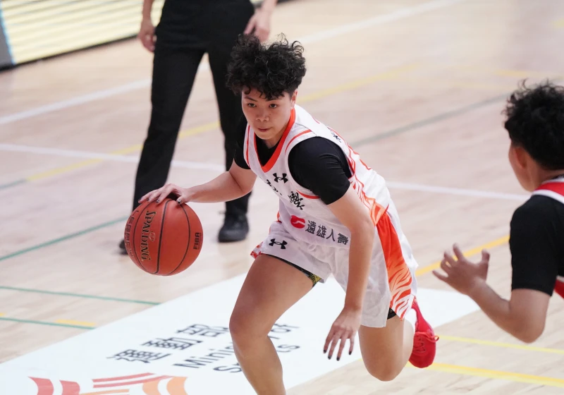 世新米都愛巴高揚12分。大專體總提供