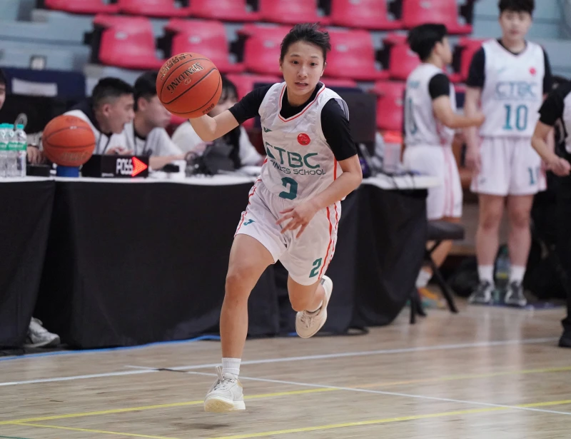 中信陳孜綺7分5抄截。大專體總提供