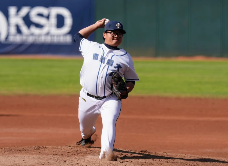 張弘霖是南臺科大倚重的投手。大專體總提供