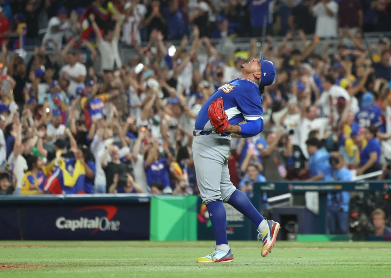 帕倫西亞（Daniel Palencia）霸氣成功守下這場比賽。法新社