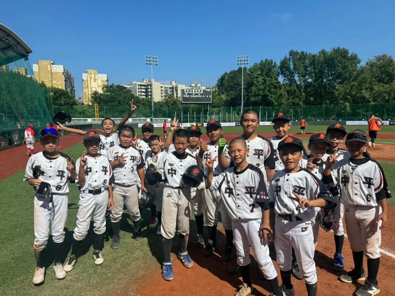 桃園縣精英部隊出擊。中平國小提供