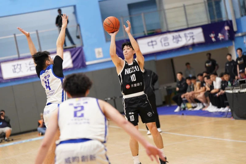 政治大學宋昕澔13分。大專體總提供