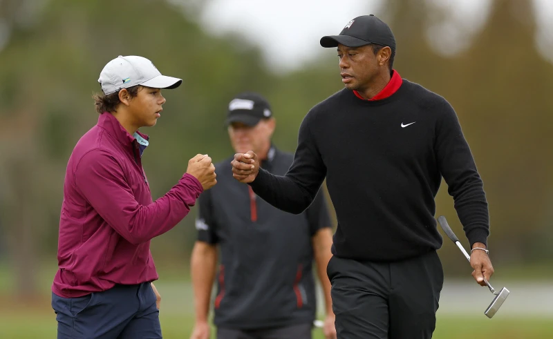美國高爾夫球傳奇球星「老虎」伍茲(Tiger Woods,右)再度因駕駛問題登上社會版面。法新社