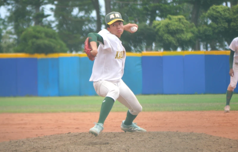 陳瑋倫奪高中首勝。吳敏欣攝