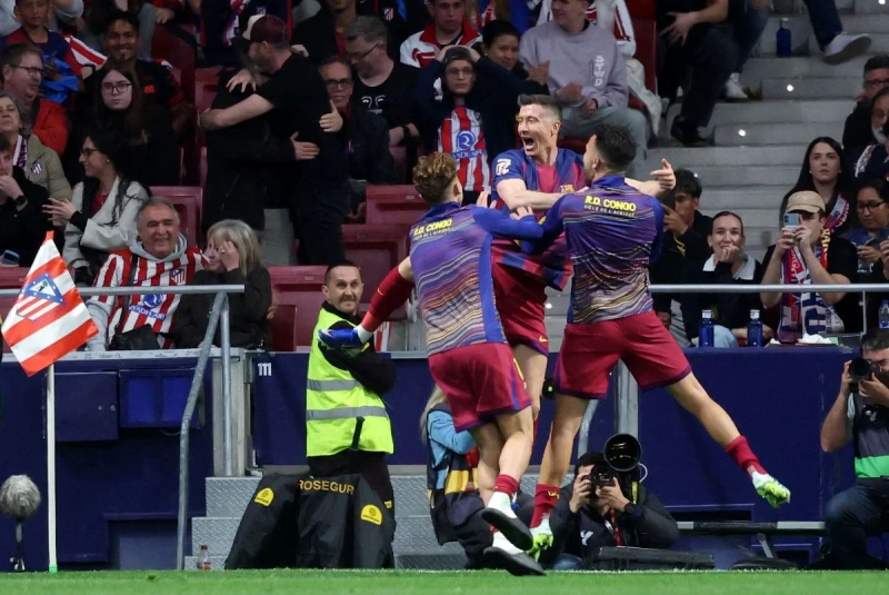 巴塞隆納在客場憑藉替補上陣的老將萊萬多夫斯基（Robert Lewandowski） 在第87分鐘的戲劇性絕殺。法新社