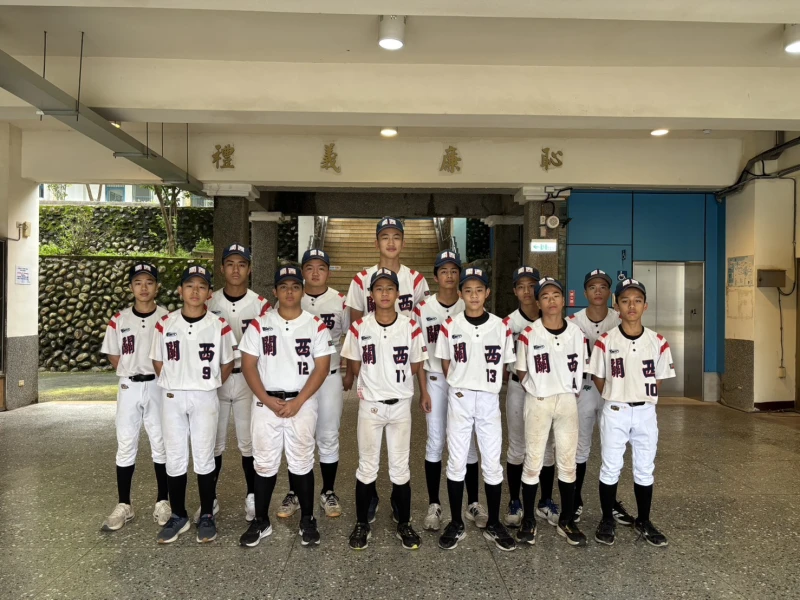 新竹縣有一枝獨秀巨投。關西國中提供