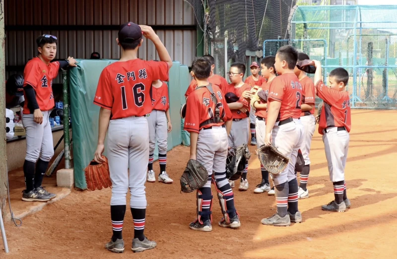 金門縣金寧國中小終場以6比1擊敗雲林縣馬光國小。學生棒聯提供
