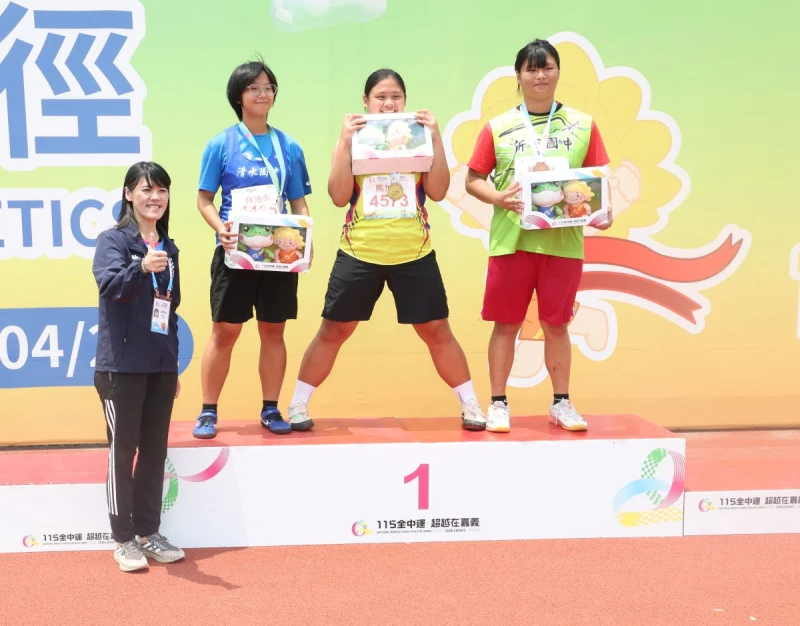 15歲馬加樂中國女鐵餅奪金。台南市體育局提供