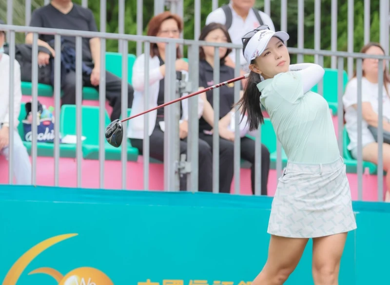 中國選手石昱莉以兩回合總桿141桿-3躍居單獨領先。大會提供