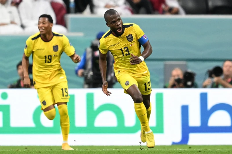 厄瓜多還是得靠老將瓦倫西亞(Enner Valencia,右)來解決進球問題。法新社