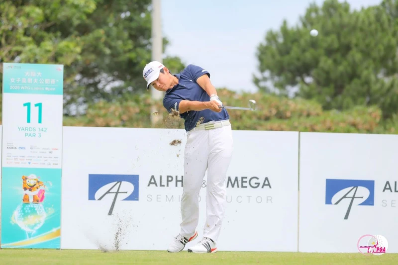曾雅妮第一回合打出低於標準桿6桿的66桿佳績暫居第二。Tlpga/葉勇宏攝