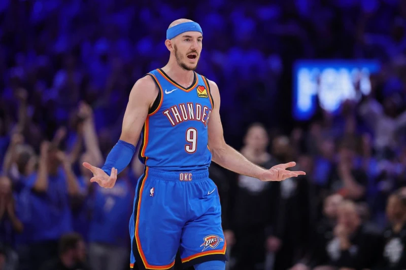 卡魯索（Alex Caruso）本戰7投4中，三分球5投3中，得到15分。法新社
