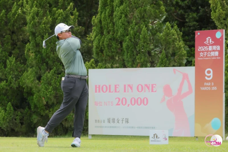 泰國選手雪曼Sherman Santiwiwatthanaphong第一回合打出69桿-3暫並列領先。Tlpga/葉勇宏攝