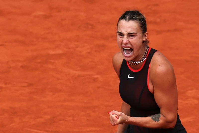 莎芭蓮卡（Aryna Sabalenka）竟在大幅領先的情況下遭到逆轉。法新社