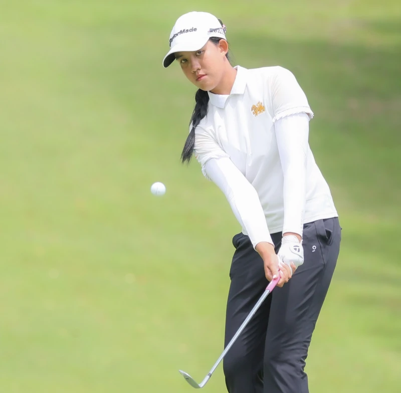 泰國選手納瓦朋Navaporn Soontreeyapas以兩回合總桿140桿-4的成績暫居第二名。Tlpga/葉勇宏攝