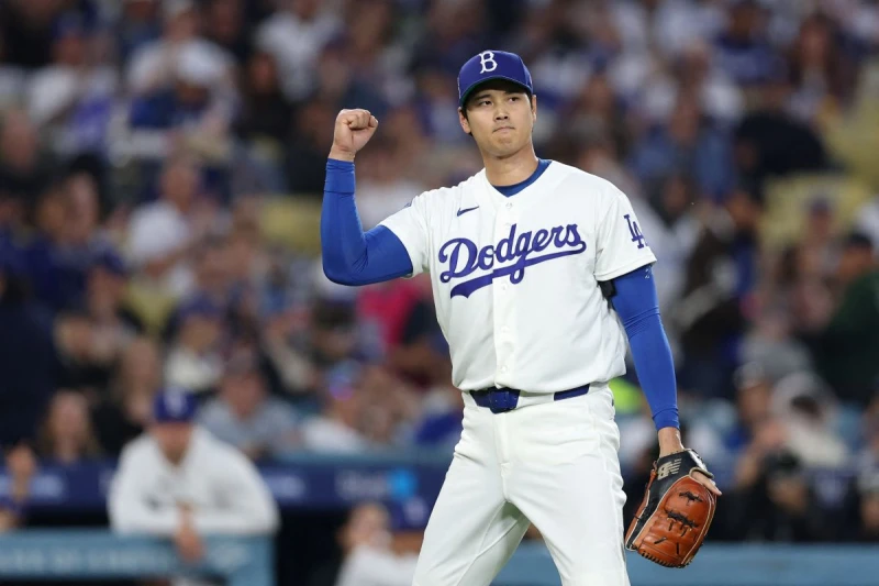 洛杉磯道奇球星大谷翔平今天二刀流先發,不僅繳出6局無失分好投,單場還擊出3支安打。法新社