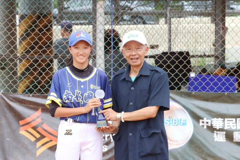 日苡安拿Mvp。學生棒聯提供