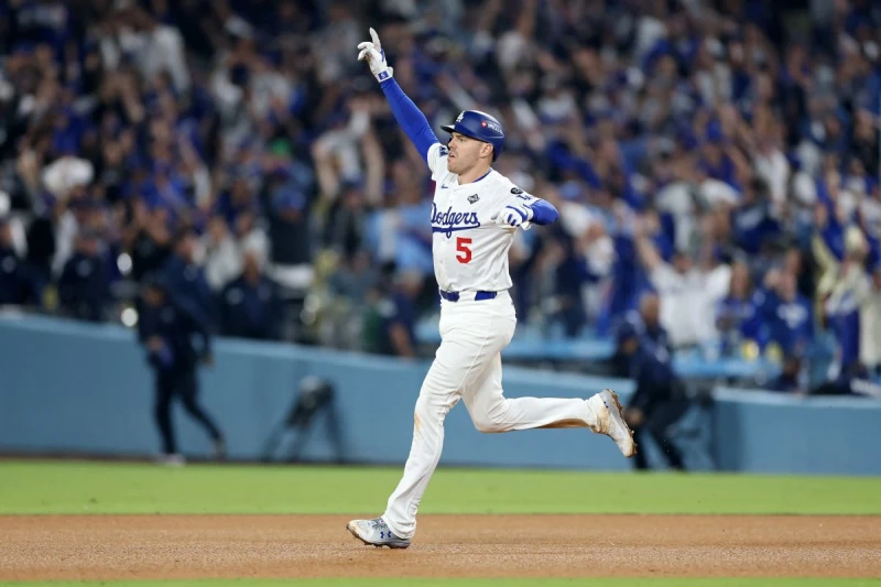 洛杉磯道奇球星福里曼（Freddie Freeman）在今天對上匹茲堡海盜之戰達成生涯2500安的里程碑。法新社